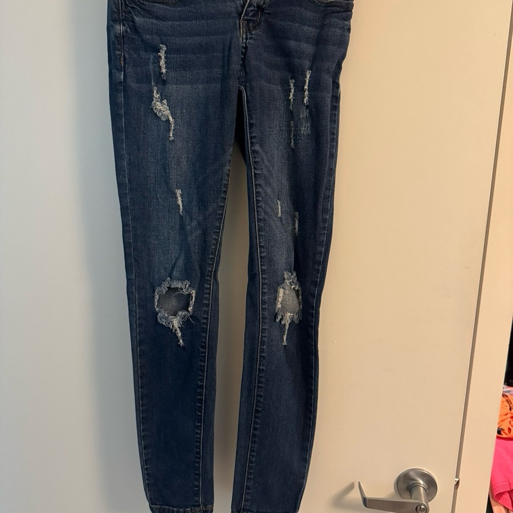 Forever 21 Distressed Skinny Jeans in Dark Blue